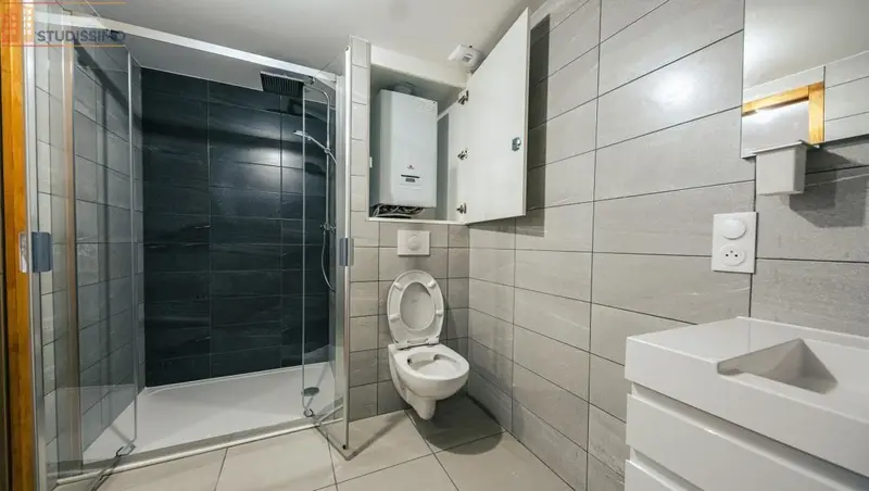 Studio 40m² Clermont-Ferrand 63000 - Lumineux, 2e étage - Photo 2