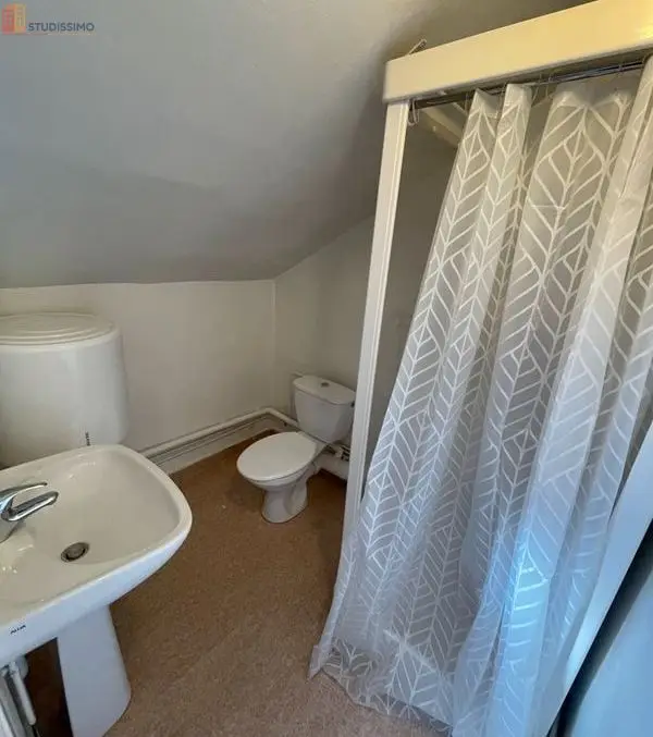 Studio meublé 30m² Clermont-Ferrand - Rénové, proche facs - Photo 1
