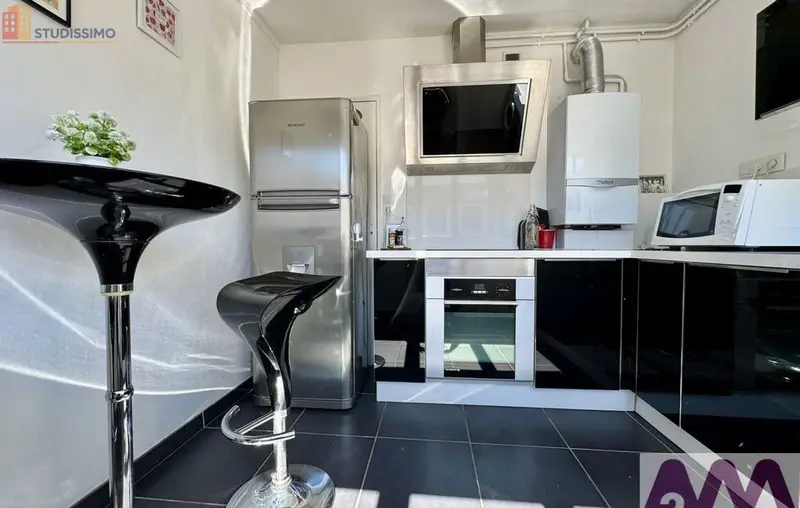 Studio meublé 34m² Clermont-Ferrand 63000 - Meublé, DPE C - Photo 2