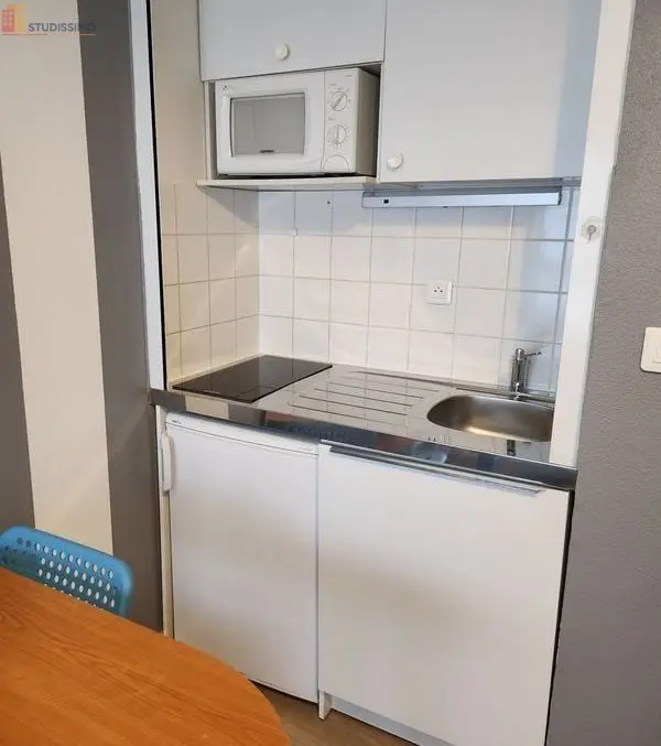 Studio meublé 18m² Clermont-Ferrand 63000 - Étage élevé, DPE D - Photo 4