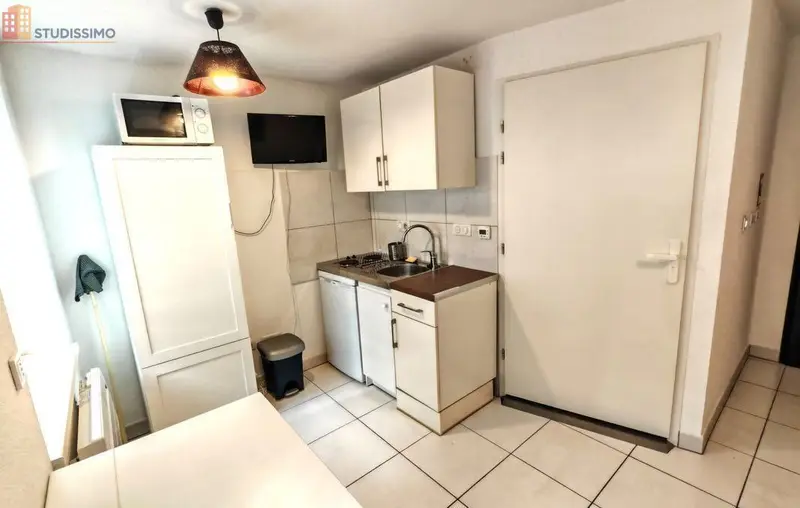 Studio meublé 15m² Strasbourg centre - Cosy, proche commodités - Photo 2