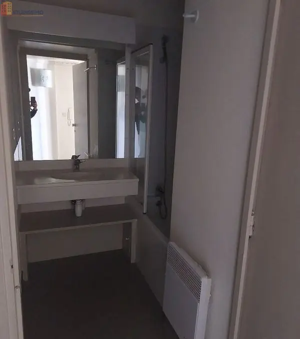Studio 18m² Strasbourg centre - Meublé, dernier étage - Photo 1