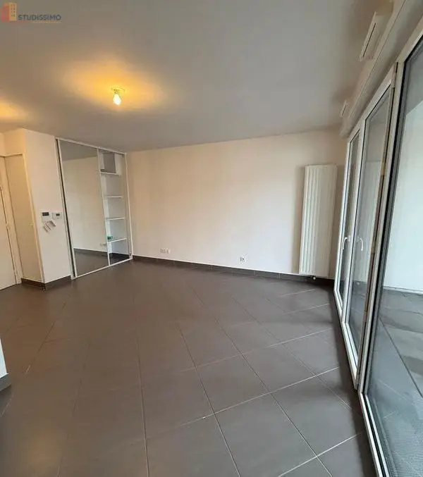 Studio 31m² Clermont-Ferrand - Terrasse 11m², hyper centre - Photo 7