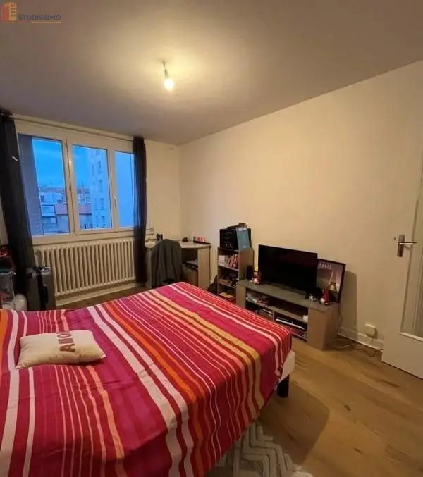 Studio 28m² Clermont-Ferrand 63000 - Photo 3