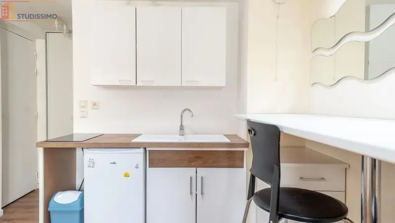 Studio 19m² Clermont-Ferrand - 2e étage, DPE D - Photo 3