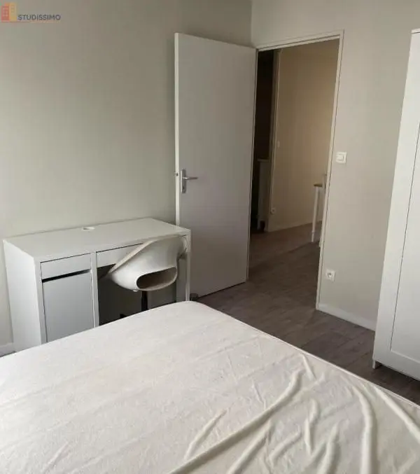 Studio meublé 10m² Clermont-Ferrand 63000 - Meublé, DPE D - Photo 1