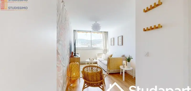 Studio meublé 11m² Clermont-Ferrand 63100 - Lumineux, 5e étage - Photo 3