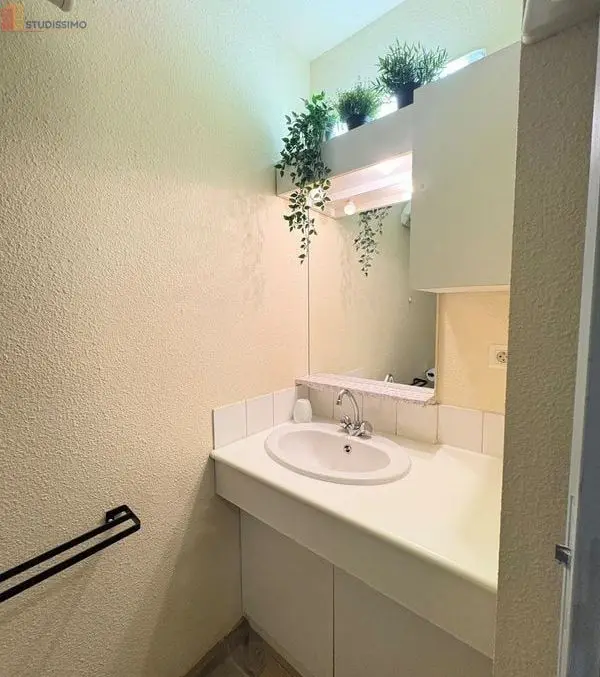 Studio meublé 17m² Clermont-Ferrand - Lumineux, 2e étage - Photo 2