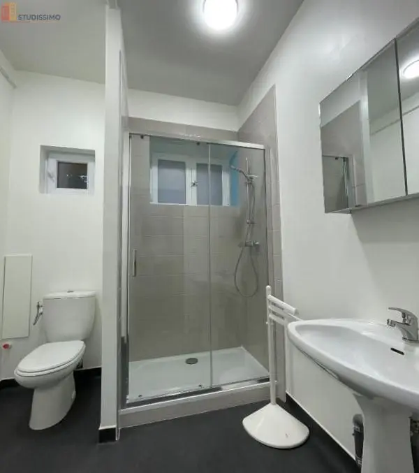 Studio meublé 15m² Clermont-Ferrand - Meublé, 1er étage - Photo 1