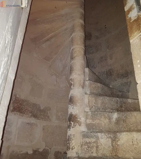 Studio 11m² Périgueux - En tourelle, charme - Photo 2