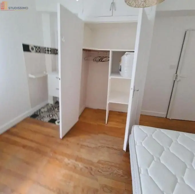 Studio 12m² Clermont-Ferrand - Meublé, quartier 63000 - Photo 1