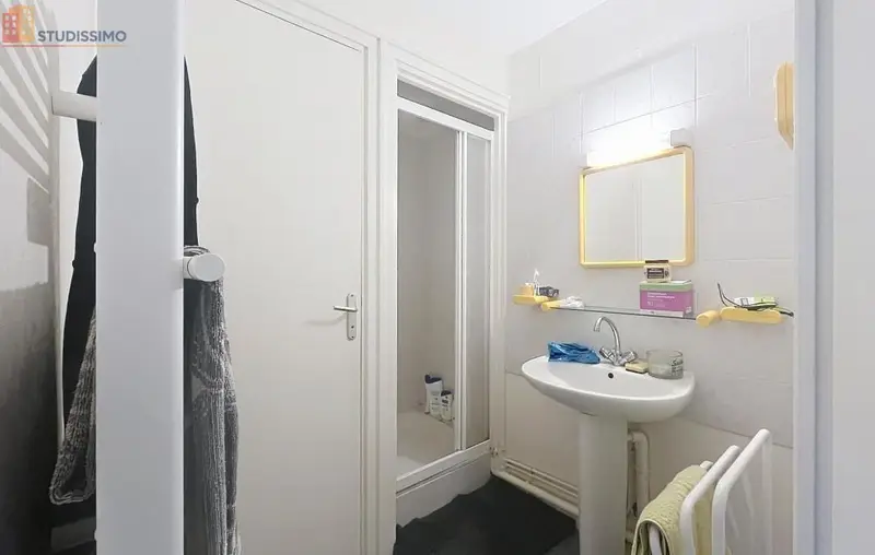 Studio 22m² Clermont-Ferrand 63000 - 2e étage - Photo 4