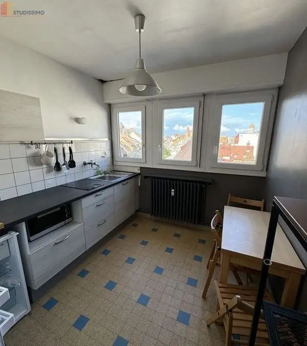 Studio meublé 29m² Strasbourg centre - Étage élevé, lumineux - Photo 2
