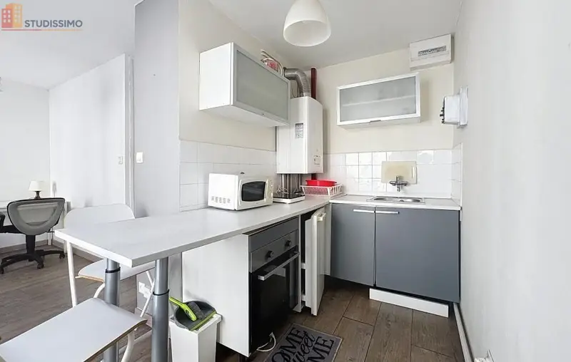 Studio meublé 19m² Clermont-Ferrand 63000 - Meublé, 1er étage - Photo 2