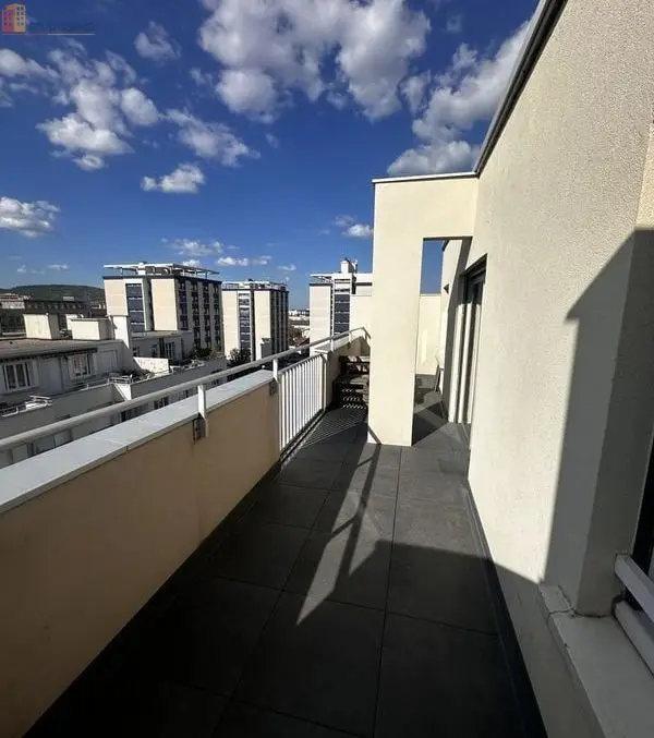 Studio 45m² Clermont-Ferrand 63000 - Terrasse, parking - Photo 2
