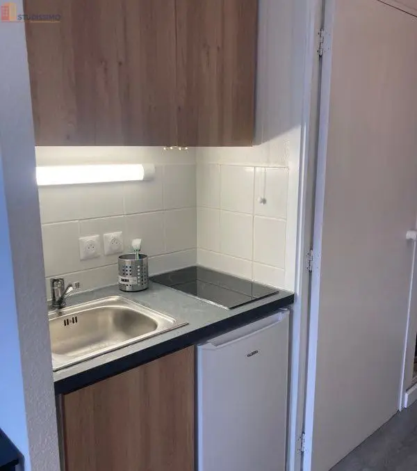 Studio 18m² Strasbourg 67100 - Meublé, parking - Photo 1