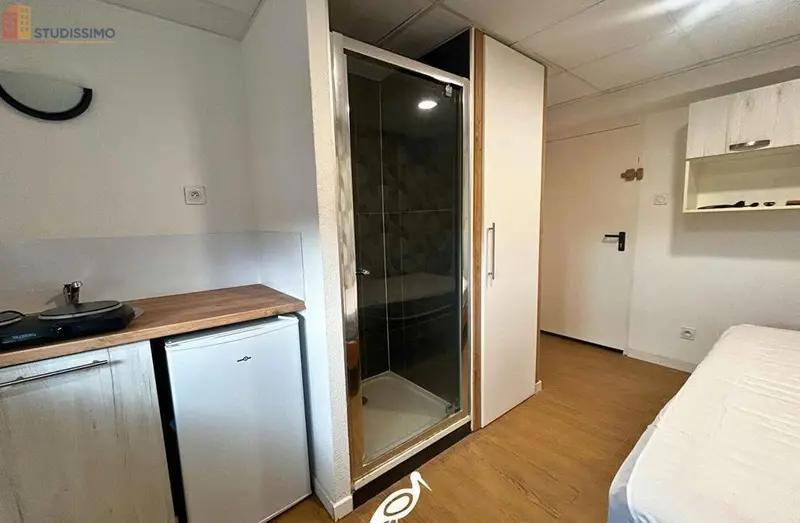 Studio 8m² Strasbourg centre - Étage élevé, lumineux - Photo 1