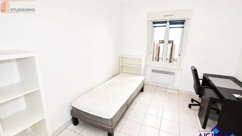 Studio meublé 25m² Strasbourg centre - Lumineux - Photo 3