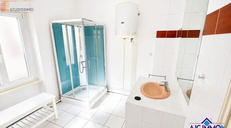 Studio meublé 25m² Strasbourg centre - Lumineux - Photo 2