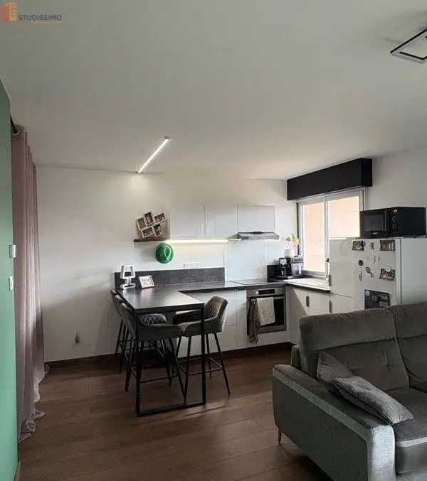 Studio 30m² Besançon - Dernier étage, lumineux - Photo 2
