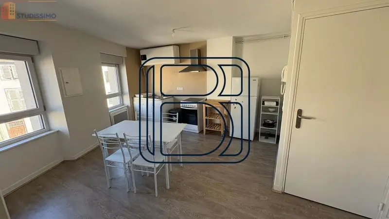 Studio meublé 31m² Ambert - Meublé, 2e étage - Photo 4