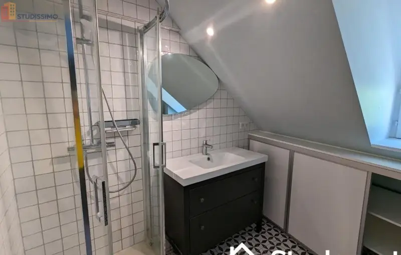Studio meublé 17m² Strasbourg centre - Calme, 3e étage - Photo 1
