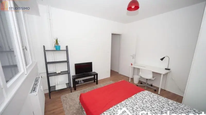Studio meublé 12m² Strasbourg centre - Calme, lumineux - Photo 1