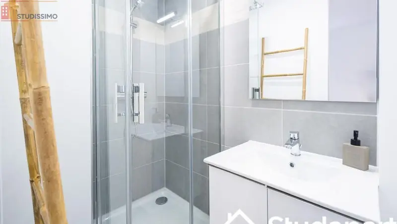 Studio meublé 12m² Strasbourg centre - Calme, lumineux - Photo 3