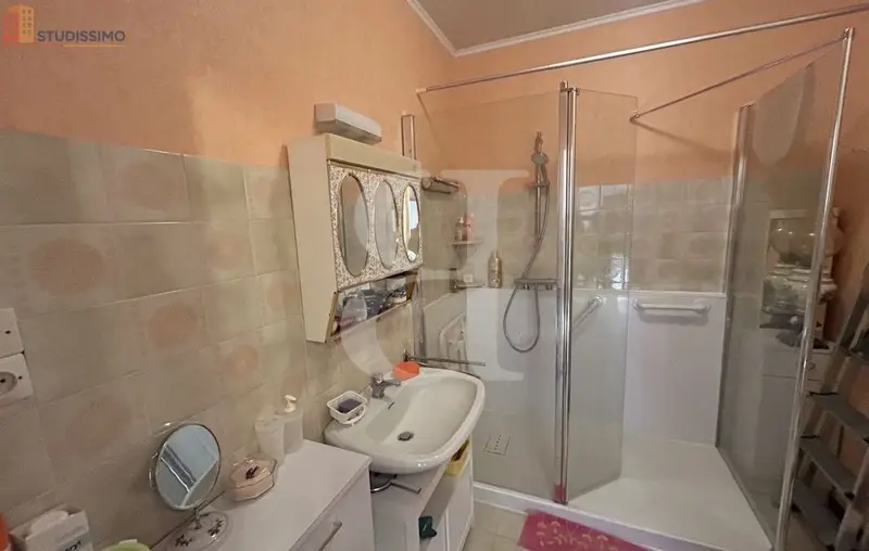 Studio 42m² Nyons - (aucune caractéristique) - Photo 1