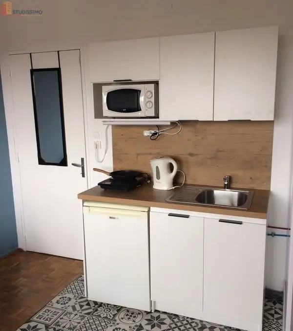 Studio meublé 12m² Strasbourg 67100 - Meublé, dernier étage - Photo 2
