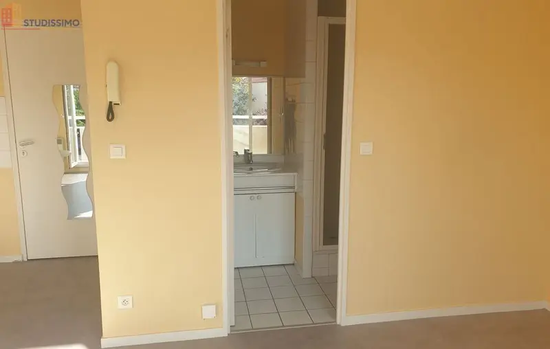 Studio 28m² Aubière - Lumineux, 1er étage - Photo 2