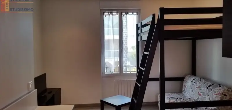Studio meublé 25m² Clermont-Ferrand 63000 - Meublé, proche commodités - Photo 2