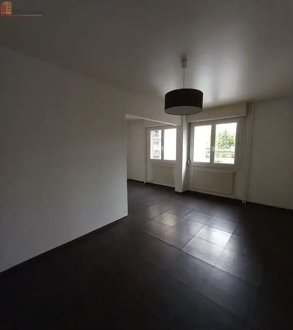 Studio 38m² Clermont-Ferrand 63000 - Lumineux, DPE D - Photo 2