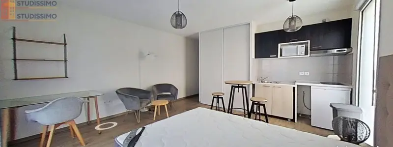 Studio meublé 32m² Clermont-Ferrand - Lumineux, meublé - Photo 3