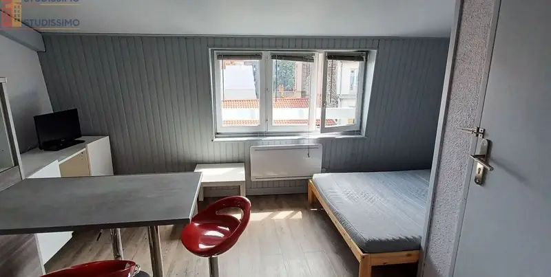 Studio meublé 18m² Clermont-Ferrand 63000 - Meublé, dernier étage - Photo 2