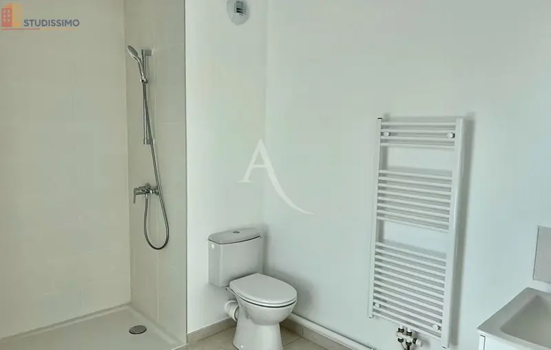 Studio 31m² Clermont-Ferrand 63100 - Photo 2