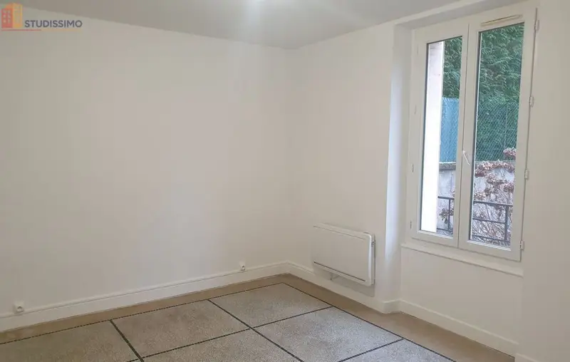 Studio 24m² Clermont-Ferrand - 1er étage, DPE D - Photo 1