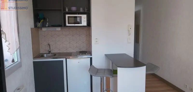 Studio meublé 24m² Aubière - Lumineux, proche campus - Photo 2