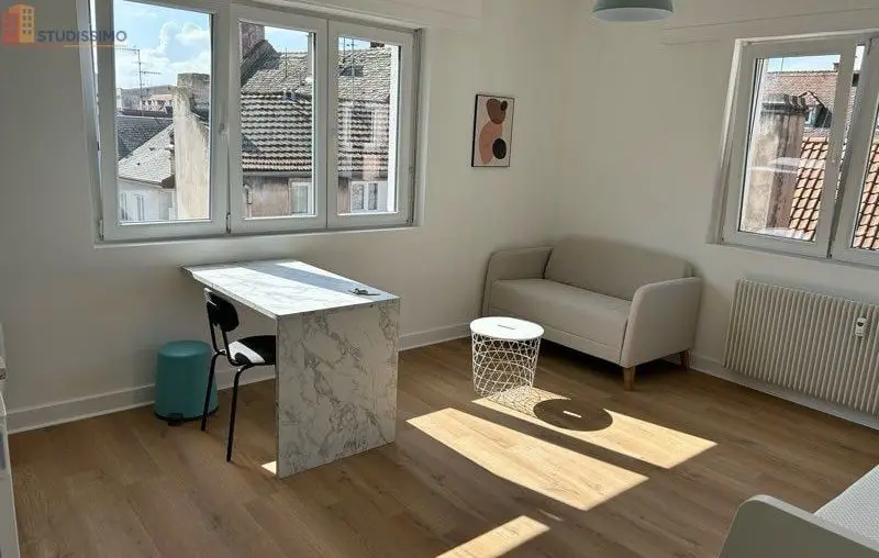 Studio meublé 26m² Strasbourg centre - Hyper centre, lumineux - Photo 2