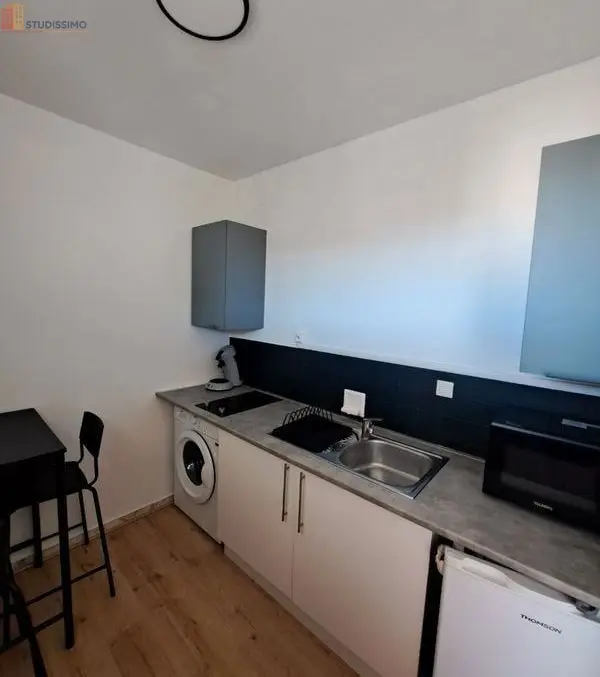 Studio meublé 30m² Clermont-Ferrand 63000 - Balcon, parking - Photo 2