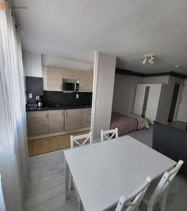 Studio meublé 27m² Clermont-Ferrand - Grand, parking - Photo 3