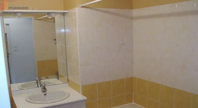 Studio 23m² Clermont-Ferrand 63000 - Photo 3