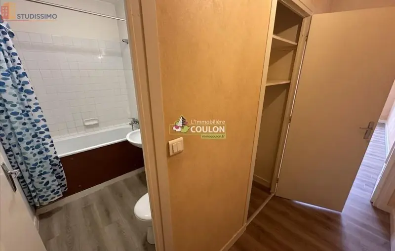 Studio 28m² Clermont-Ferrand 63000 - Étage 3, DPE D - Photo 6