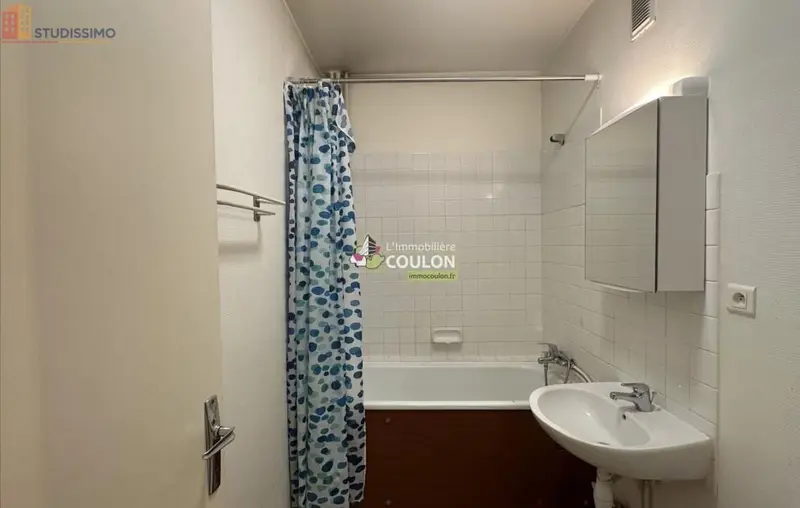 Studio 28m² Clermont-Ferrand 63000 - Étage 3, DPE D - Photo 4