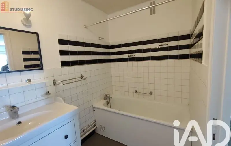 Studio 33m² Chartres - Lumineux, 2e étage - Photo 3