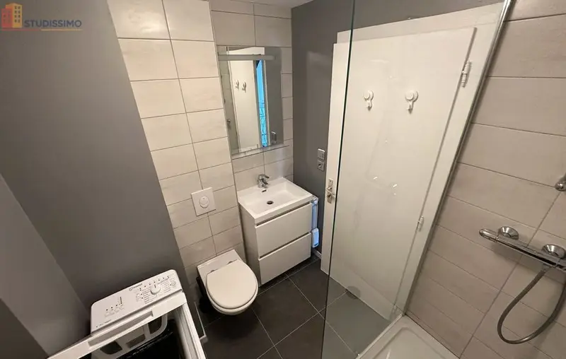 Studio 23m² Strasbourg centre - Meublé, dernier étage - Photo 2