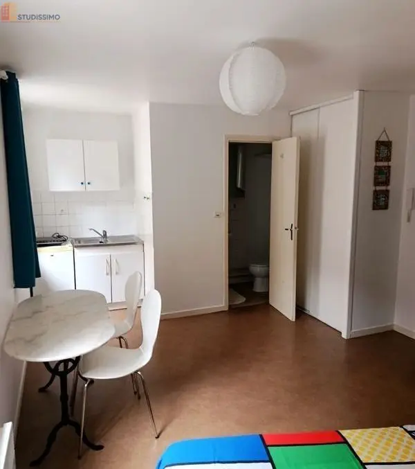 Studio 18m² Clermont-Ferrand 63000 - Étudiant, 2e étage - Photo 2
