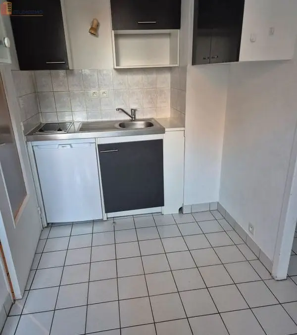 Studio 25m² Clermont-Ferrand centre - Proche commerces, lumineux - Photo 9