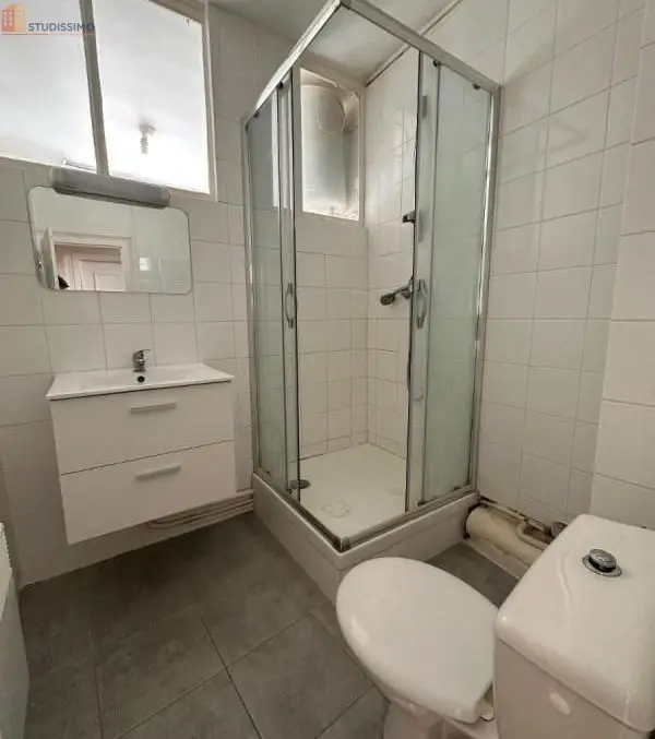 Studio 29m² Clermont-Ferrand 63000 - Étage 2, DPE D - Photo 3