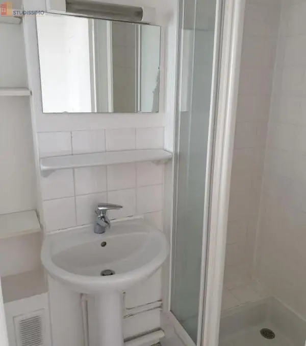 Studio 27m² Clermont-Ferrand 63000 - Photo 2